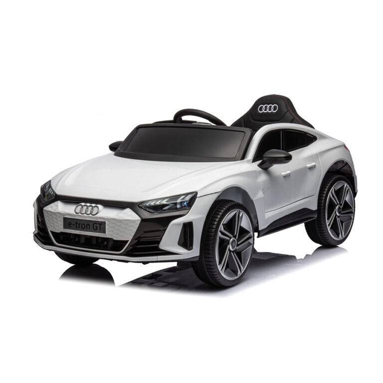 Audi e-tron GT beli auto na akumulator za decu