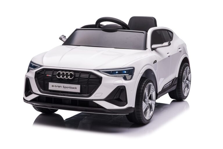 Audi e-tron Sportback beli auto na akumulator za decu
