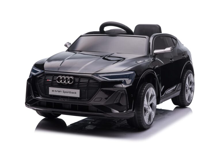 Audi e-tron Sportback crni auto na akumulator za decu